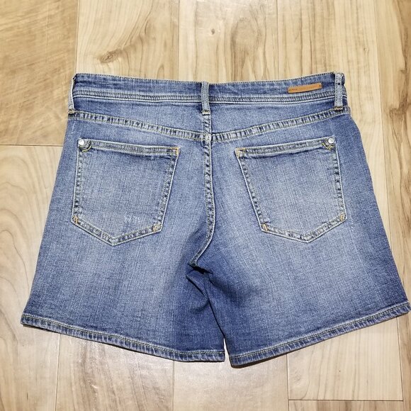 Anthropologie Pilcro Hyphen Distressed Mid-Rise Denim Shorts 27 Womens 32x6.5 - Picture 2 of 9